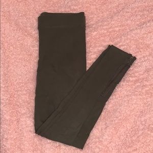 Dark green high waisted leggings